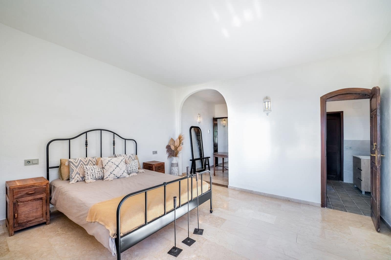 4 soveværelse Villa til salg i Valtocado med swimmingpool garage - € 1.285.000 (Ref: 8777531)