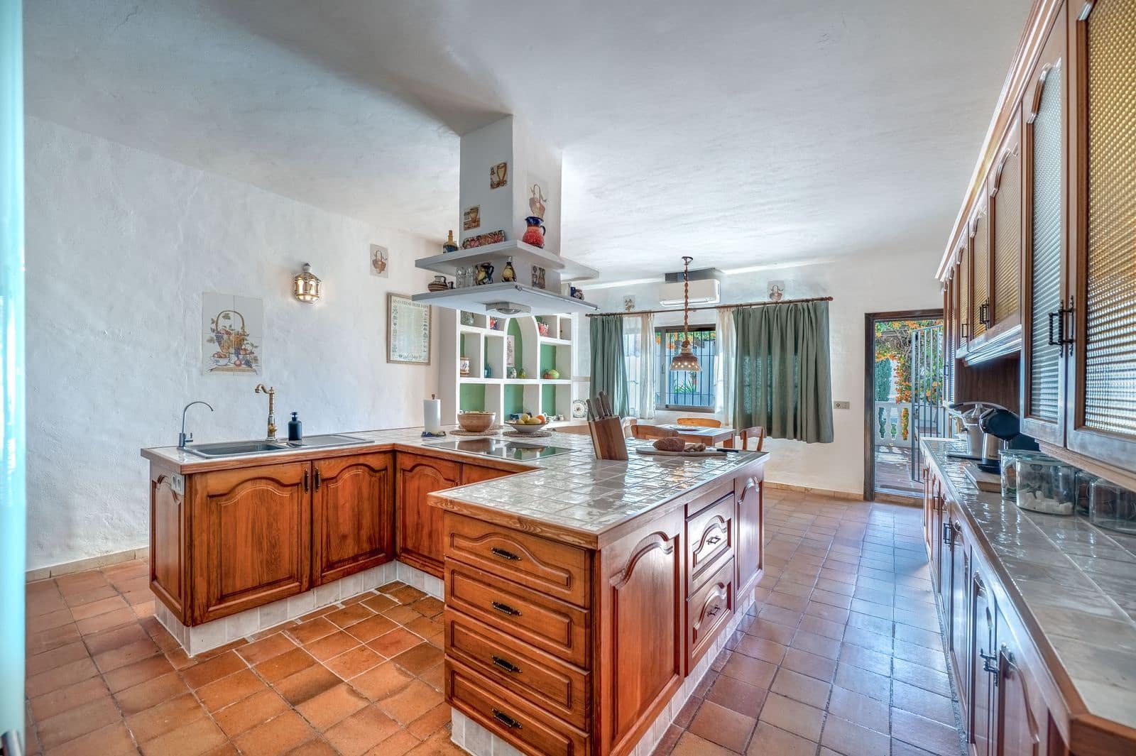 4 soveværelse Villa til salg i Valtocado med swimmingpool garage - € 1.285.000 (Ref: 8777531)