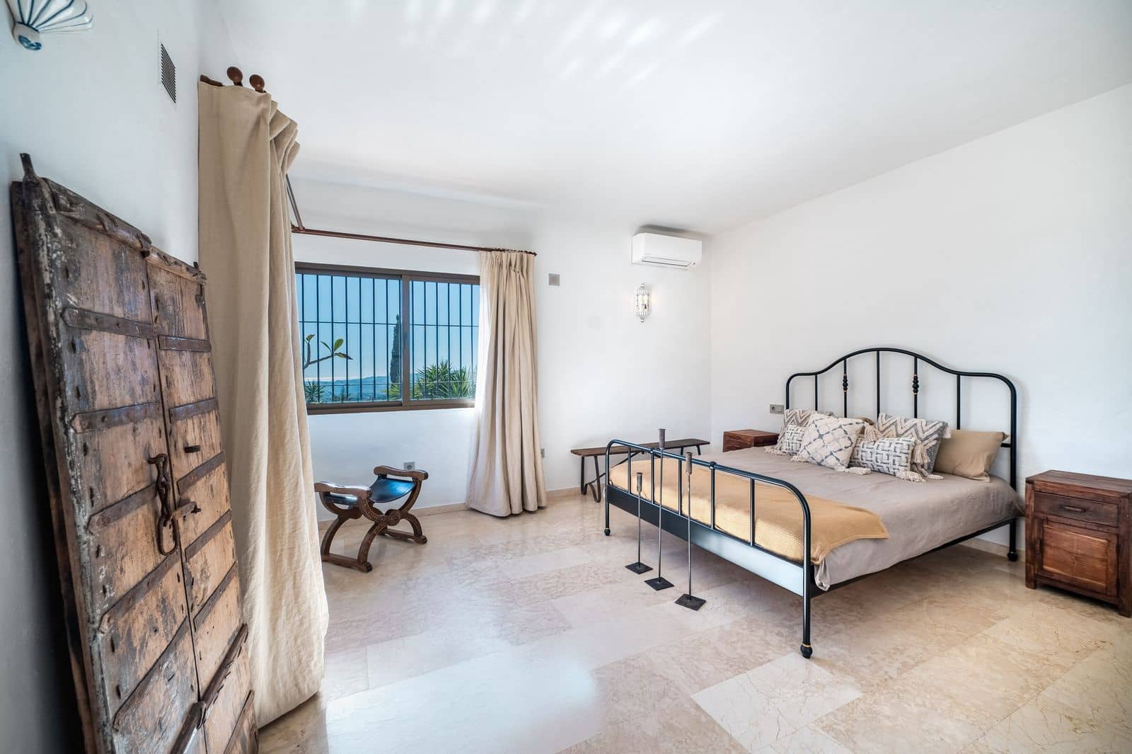 4 soveværelse Villa til salg i Valtocado med swimmingpool garage - € 1.285.000 (Ref: 8777531)