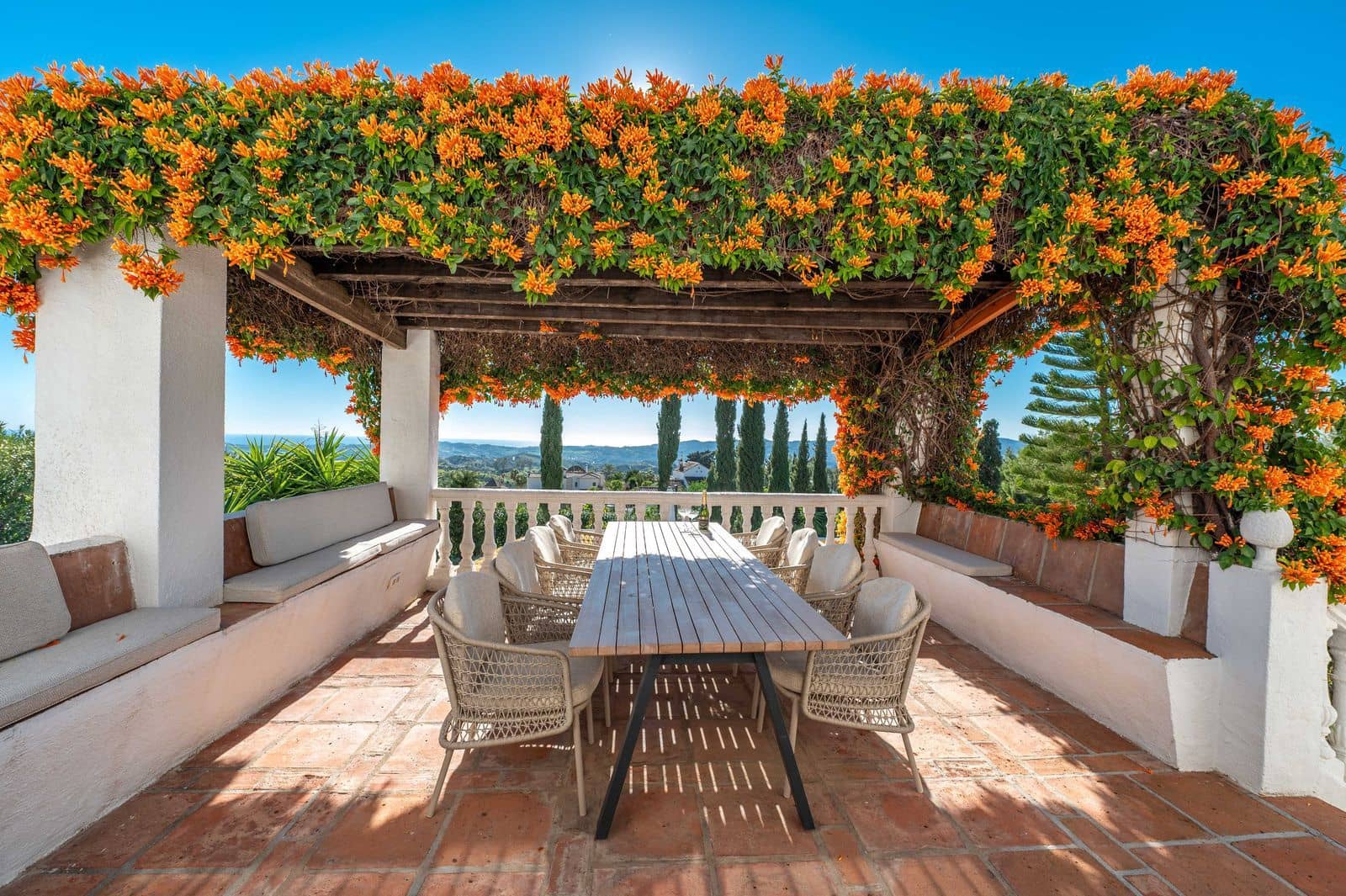 4 soveværelse Villa til salg i Valtocado med swimmingpool garage - € 1.285.000 (Ref: 8777531)