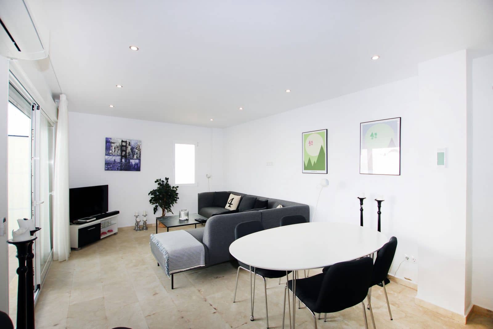 3 soverom Hus til salgs i Estepona med svømmebasseng garasje - € 549 000 (Ref: 8777538)