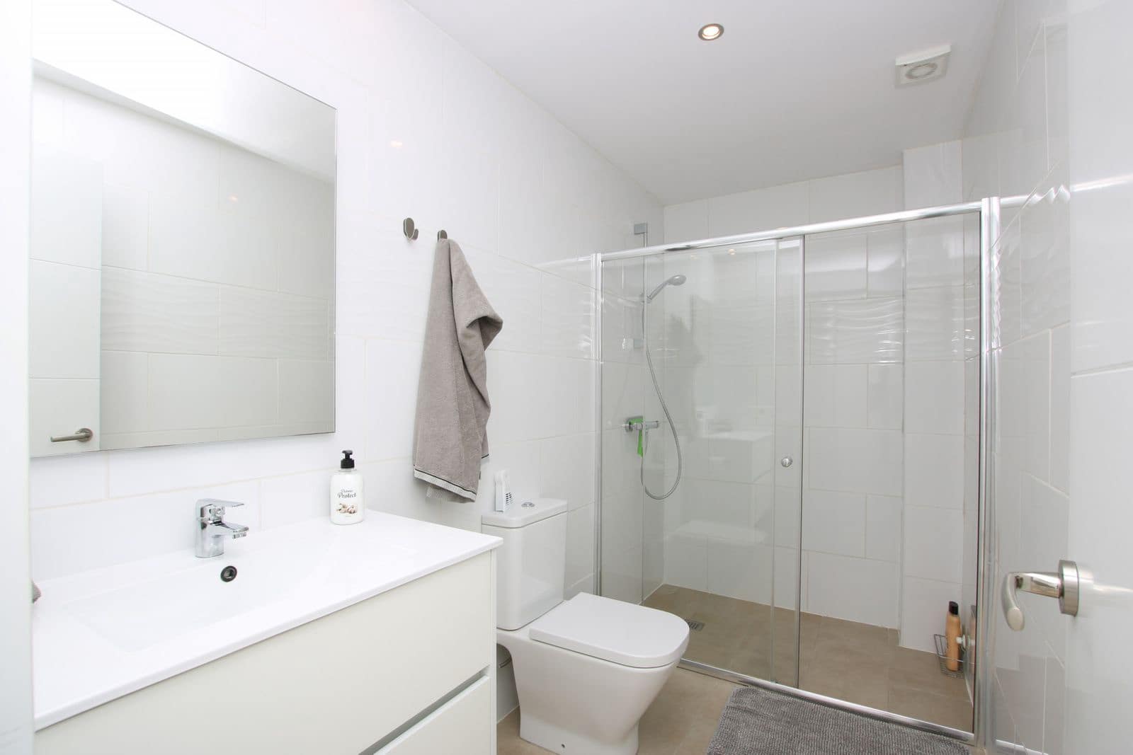 3 soverom Hus til salgs i Estepona med svømmebasseng garasje - € 549 000 (Ref: 8777538)