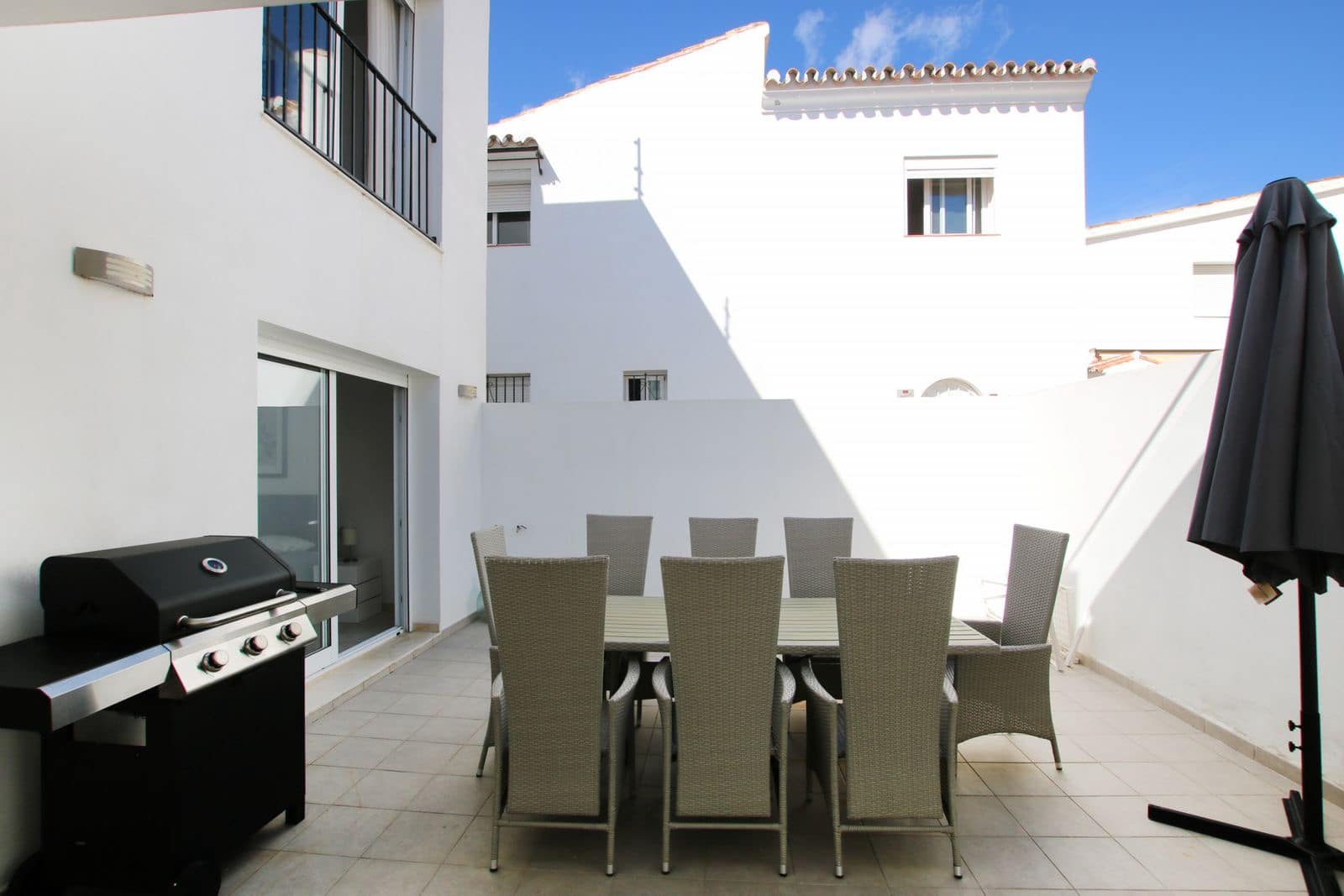 3 soverom Hus til salgs i Estepona med svømmebasseng garasje - € 549 000 (Ref: 8777538)