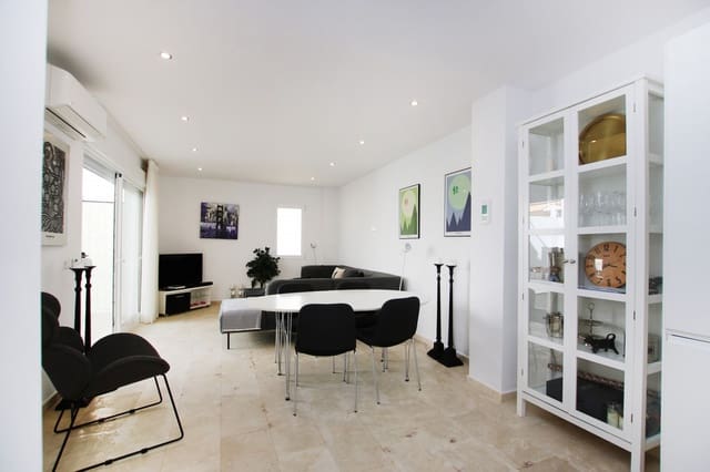 3 soverom Hus til salgs i Estepona med svømmebasseng garasje - € 549 000 (Ref: 8777538)