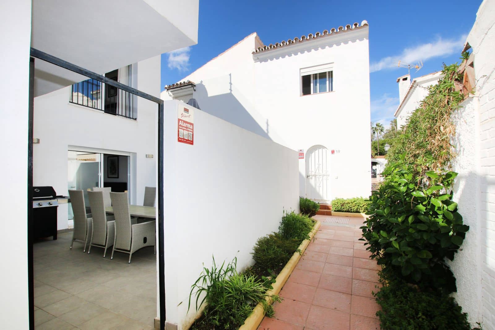 3 soverom Hus til salgs i Estepona med svømmebasseng garasje - € 549 000 (Ref: 8777538)