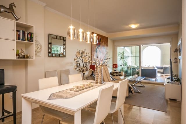 2 soveværelse Lejlighed til salg i La Cala de Mijas, Mijas med swimmingpool garage - € 415.000 (Ref: 8780777)