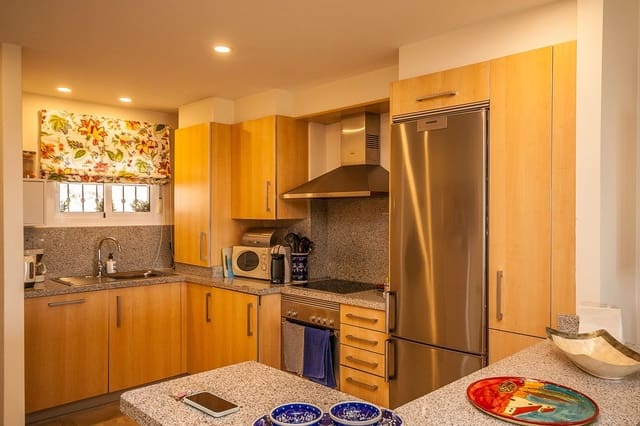 2 soveværelse Lejlighed til salg i La Cala de Mijas, Mijas med swimmingpool garage - € 415.000 (Ref: 8780777)