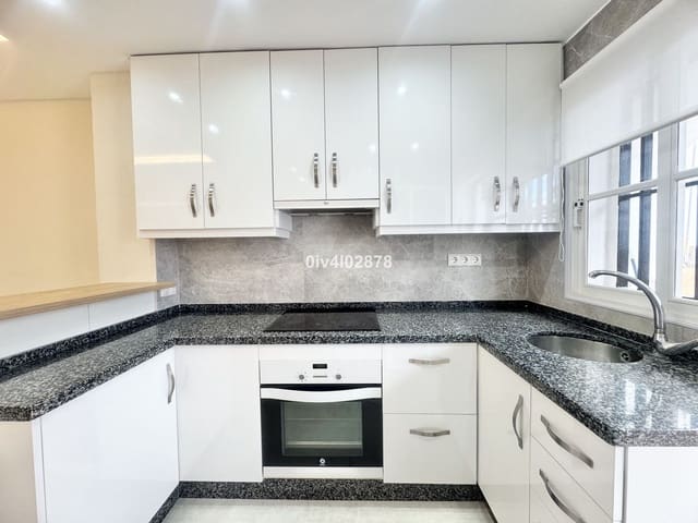 2 soveværelse Byhus til salg i Riviera del Sol, Mijas med swimmingpool garage - € 360.000 (Ref: 8780798)