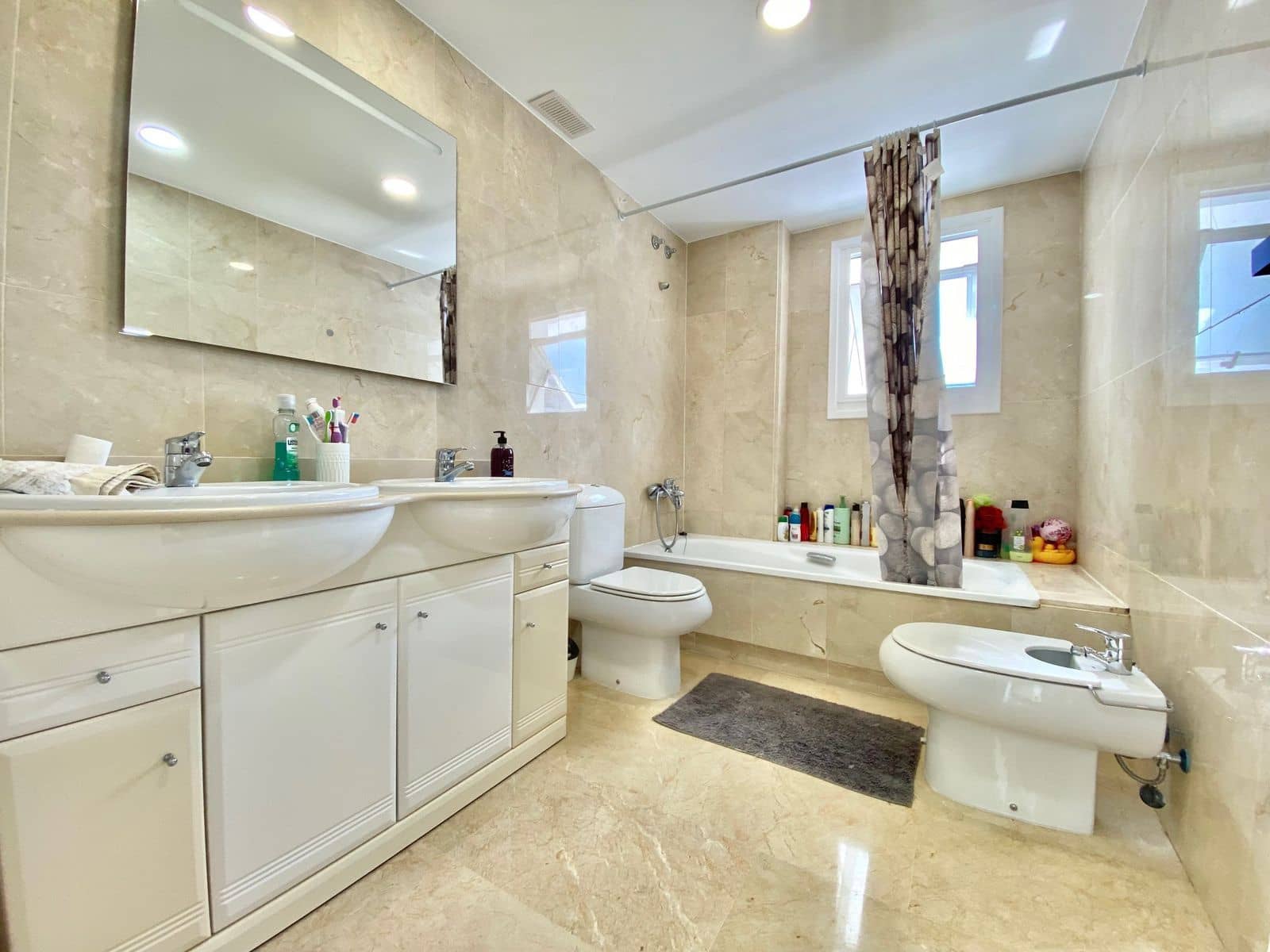 3 soverom Leilighet til salgs i Guadalmina med svømmebasseng garasje - € 510 000 (Ref: 8785589)