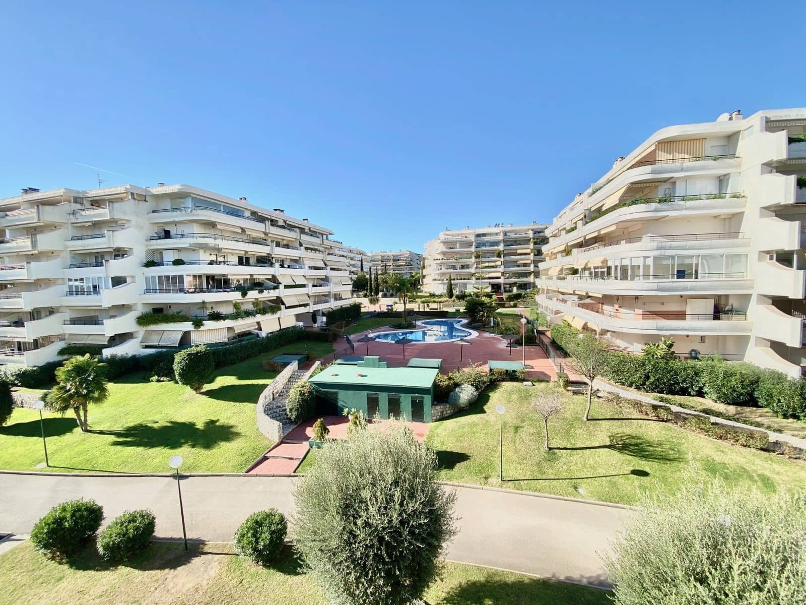 3 soverom Leilighet til salgs i Guadalmina med svømmebasseng garasje - € 510 000 (Ref: 8785589)