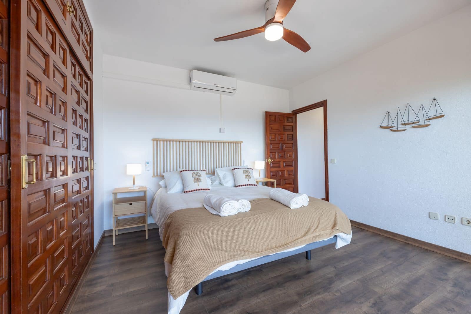 4 soveværelse Villa til salg i Benalmadena Costa med swimmingpool garage - € 9.900.000 (Ref: 8785591)