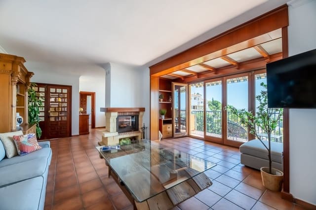 4 slaapkamer Villa te koop in Benalmadena Costa, Benalmádena met zwembad garage - € 9.900.000 (Ref: 8785591)