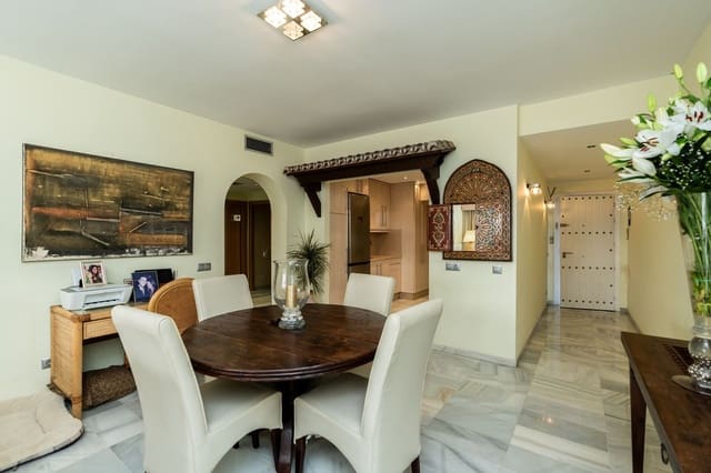 2 soverom Strandleiligheter til salgs i Estepona med svømmebasseng garasje - € 895 000 (Ref: 8785592)