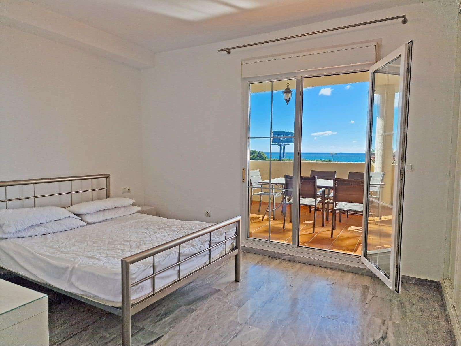 3 soverom Leilighet til salgs i Cabopino med svømmebasseng garasje - € 475 000 (Ref: 8788625)