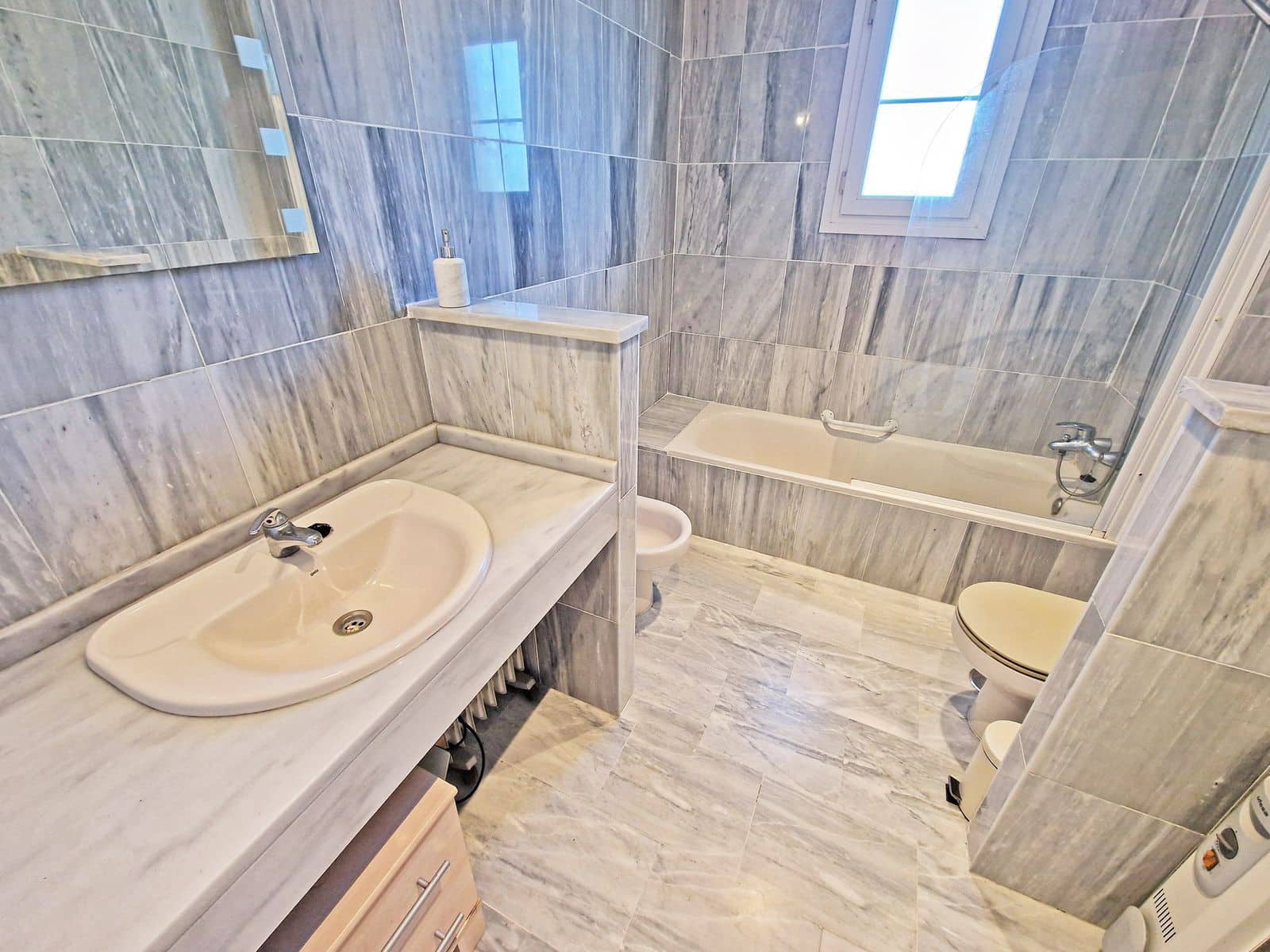 3 soverom Leilighet til salgs i Cabopino med svømmebasseng garasje - € 475 000 (Ref: 8788625)