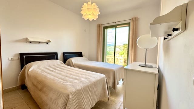 2 soverom Leilighet til salgs i Los Flamingos, Benahavís med svømmebasseng garasje - € 460 000 (Ref: 8790358)