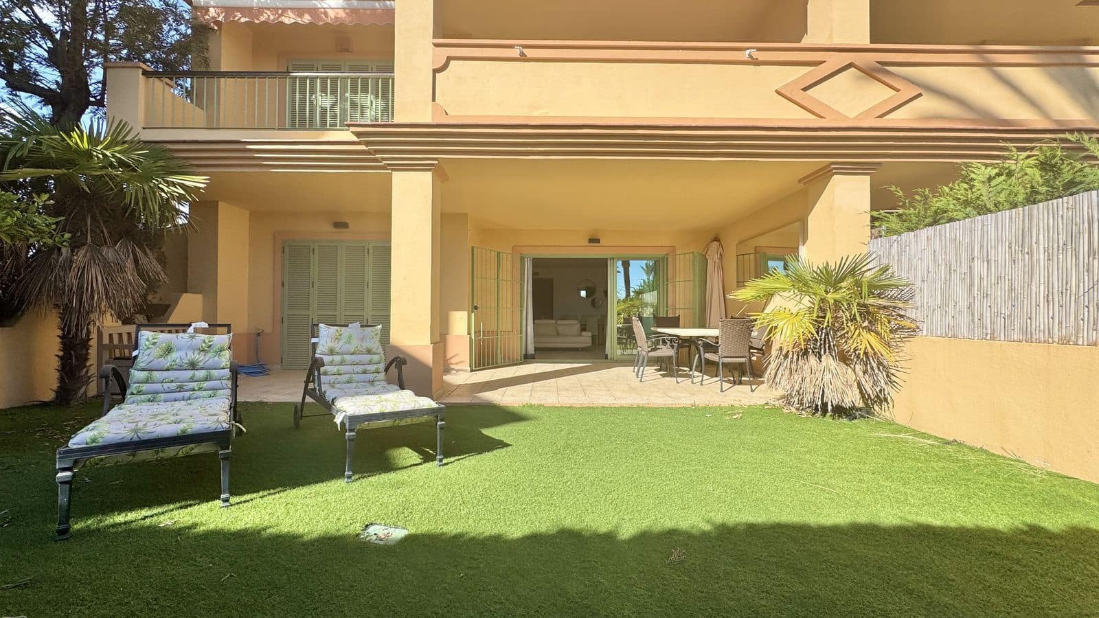 2 soveværelse Lejlighed til salg i Los Flamingos med swimmingpool garage - € 460.000 (Ref: 8790358)