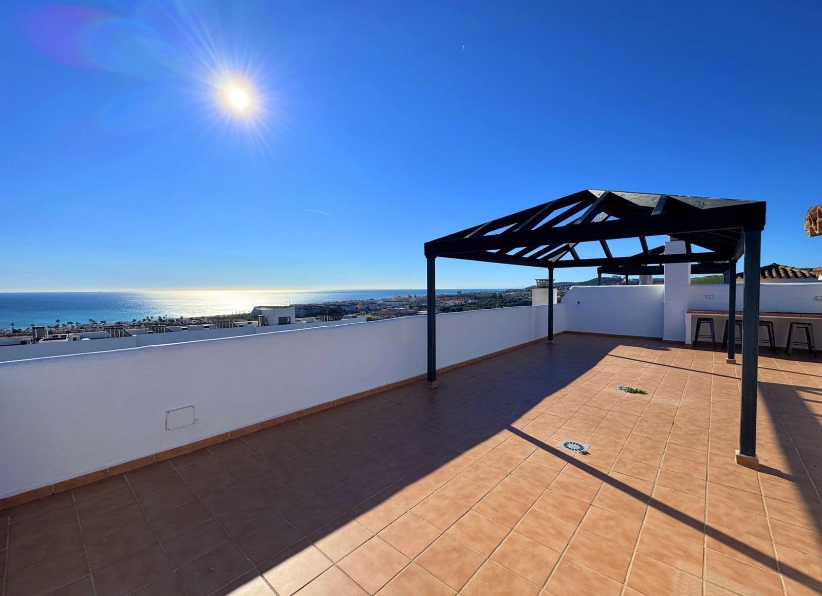 3 soverom Penthouse til salgs i Casares med svømmebasseng garasje - € 550 000 (Ref: 8796677)