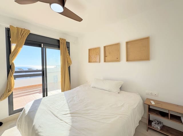 3 soverom Penthouse til salgs i Casares med svømmebasseng garasje - € 550 000 (Ref: 8796677)