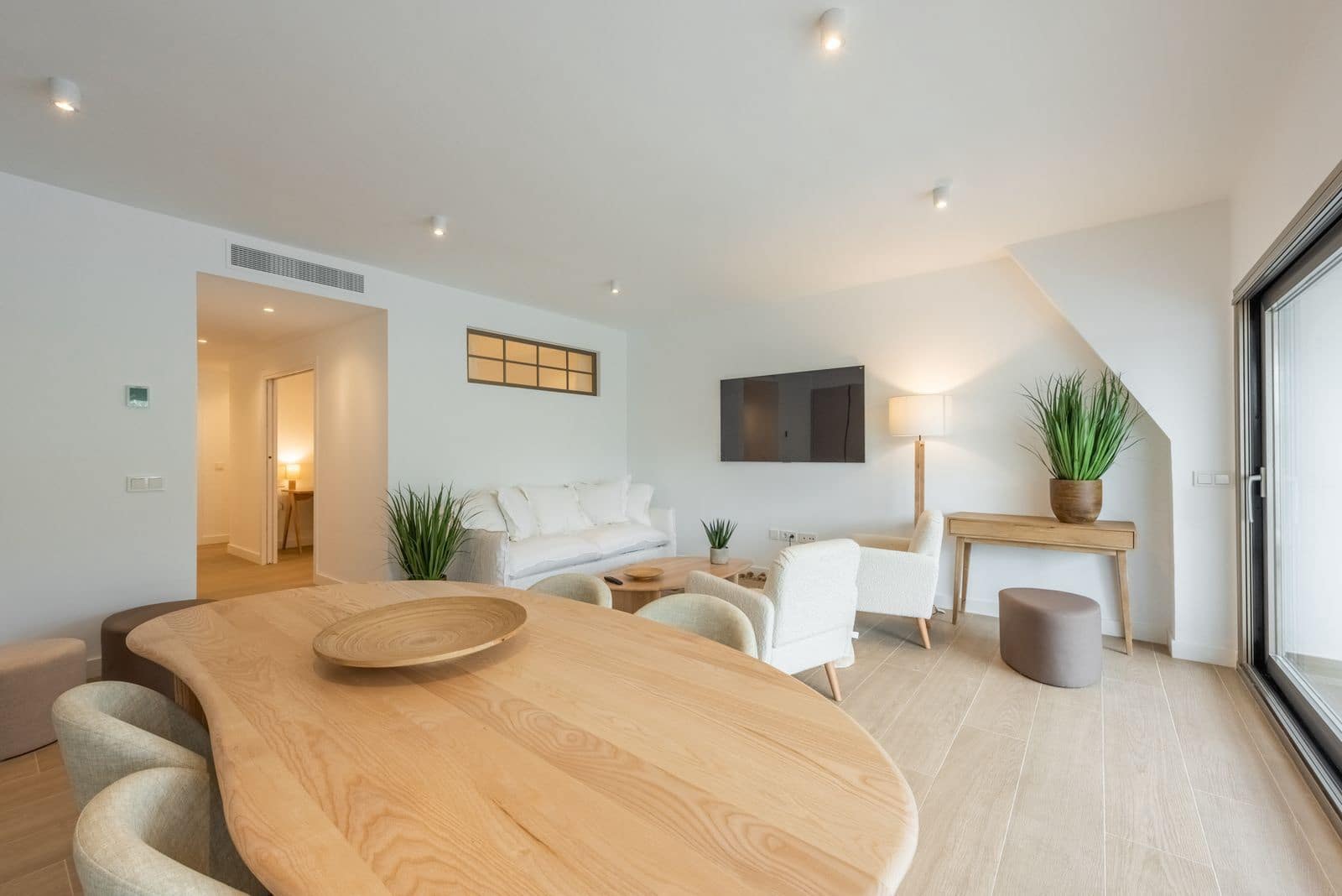 2 soverom Leilighet til salgs i Golden Mile med svømmebasseng garasje - € 680 000 (Ref: 8796680)