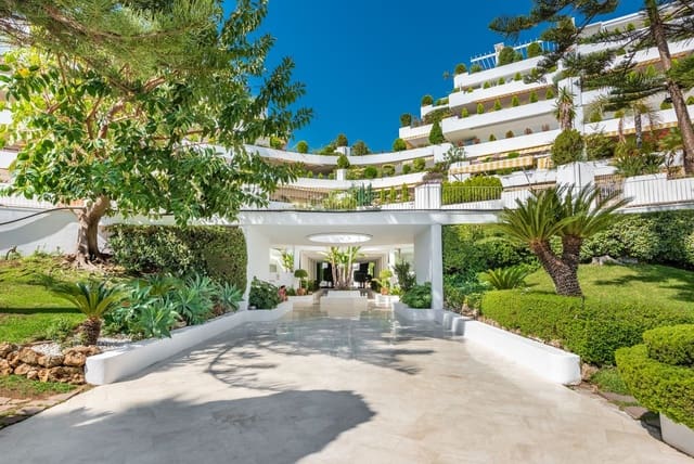 2 soveværelse Lejlighed til salg i Golden Mile, Marbella med swimmingpool garage - € 680.000 (Ref: 8796680)