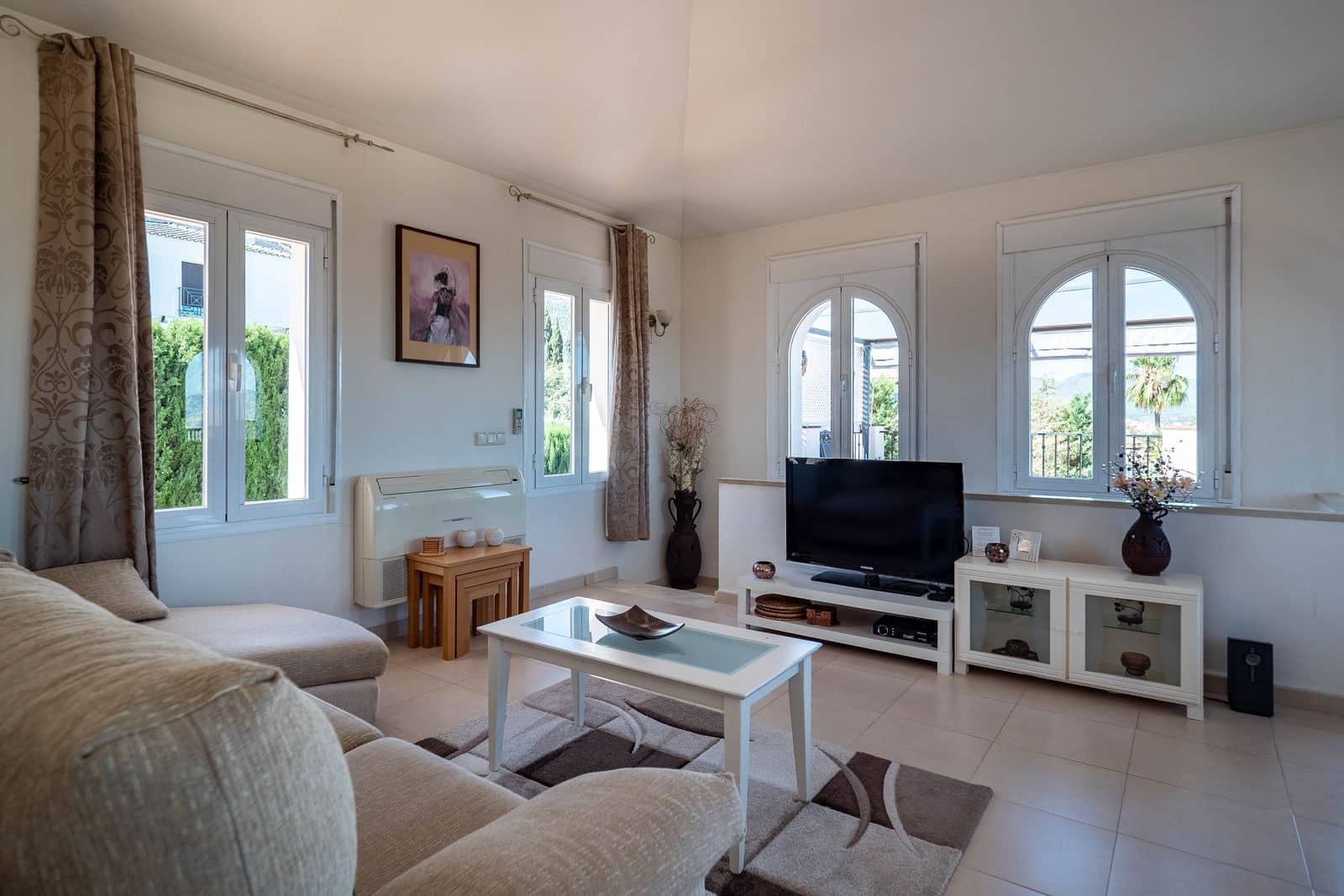 4 soveværelse Villa til salg i Alhaurin el Grande med swimmingpool garage - € 750.000 (Ref: 8803250)