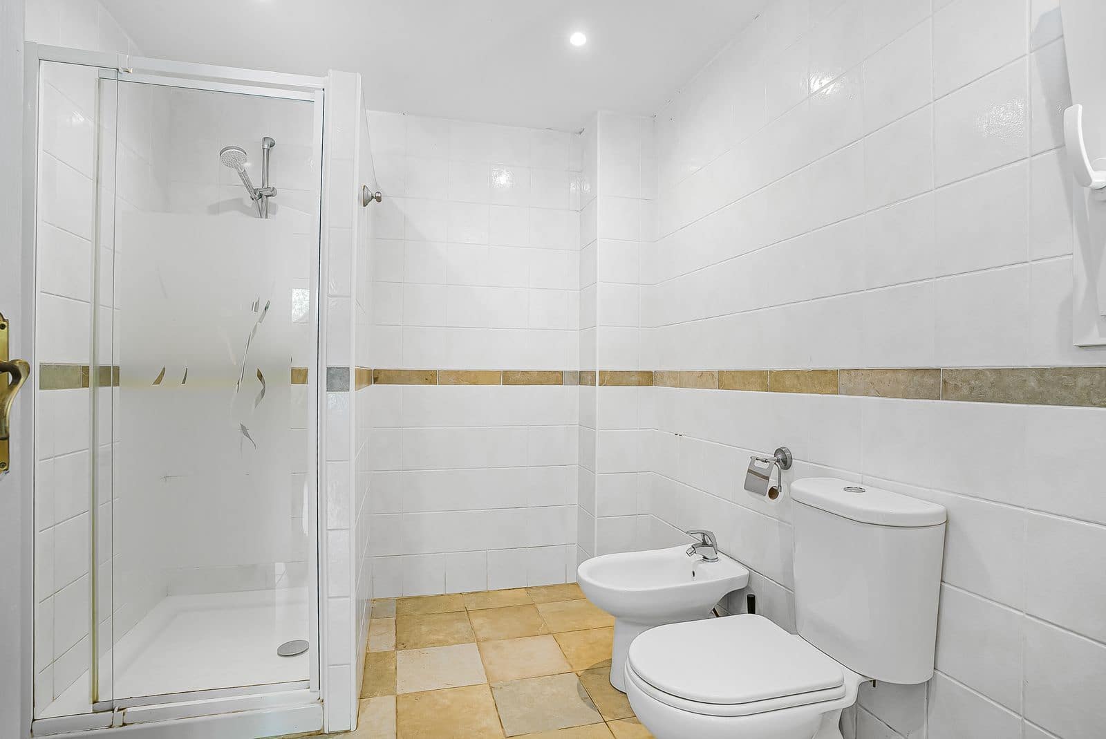 3 soveværelse Villa til salg i Calahonda med swimmingpool garage - € 1.000.000 (Ref: 8810944)