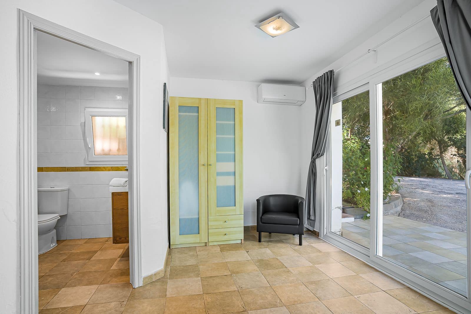 3 soveværelse Villa til salg i Calahonda med swimmingpool garage - € 1.000.000 (Ref: 8810944)