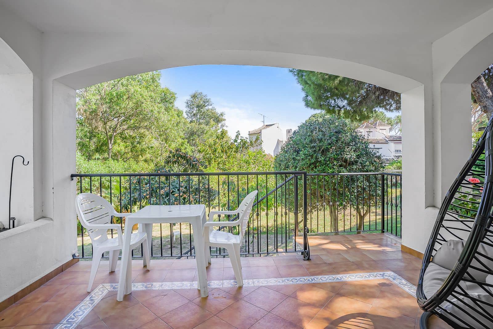 3 soveværelse Villa til salg i Calahonda med swimmingpool garage - € 1.000.000 (Ref: 8810944)