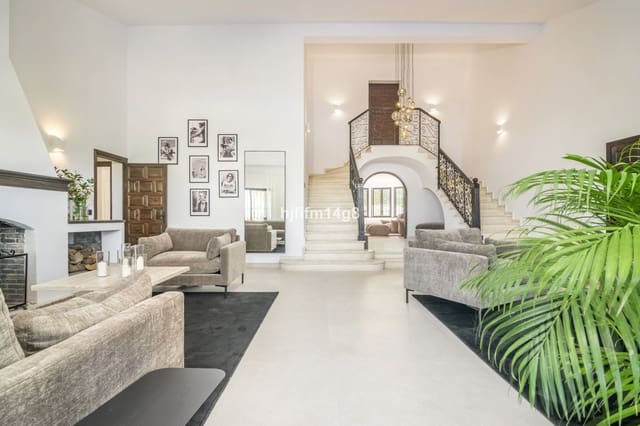 7 soveværelse Villa til salg i San Pedro de Alcántara Pueblo, Marbella med swimmingpool garage - € 2.425.000 (Ref: 8810954)