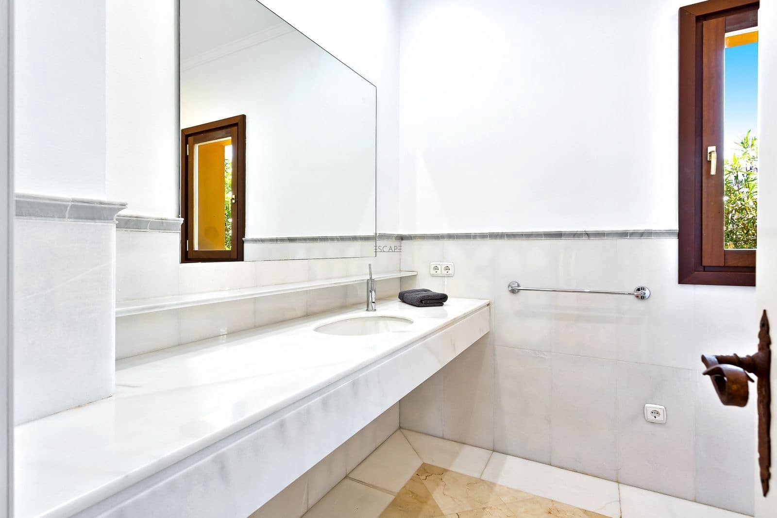 5 soveværelse Villa til salg i Sotogrande med swimmingpool garage - € 2.250.000 (Ref: 8810976)