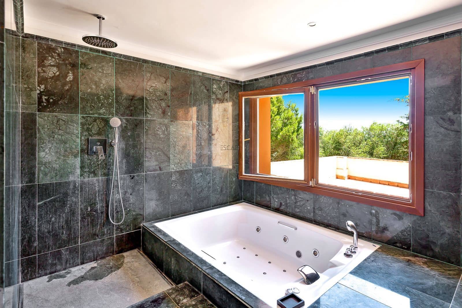 5 soveværelse Villa til salg i Sotogrande med swimmingpool garage - € 2.250.000 (Ref: 8810976)