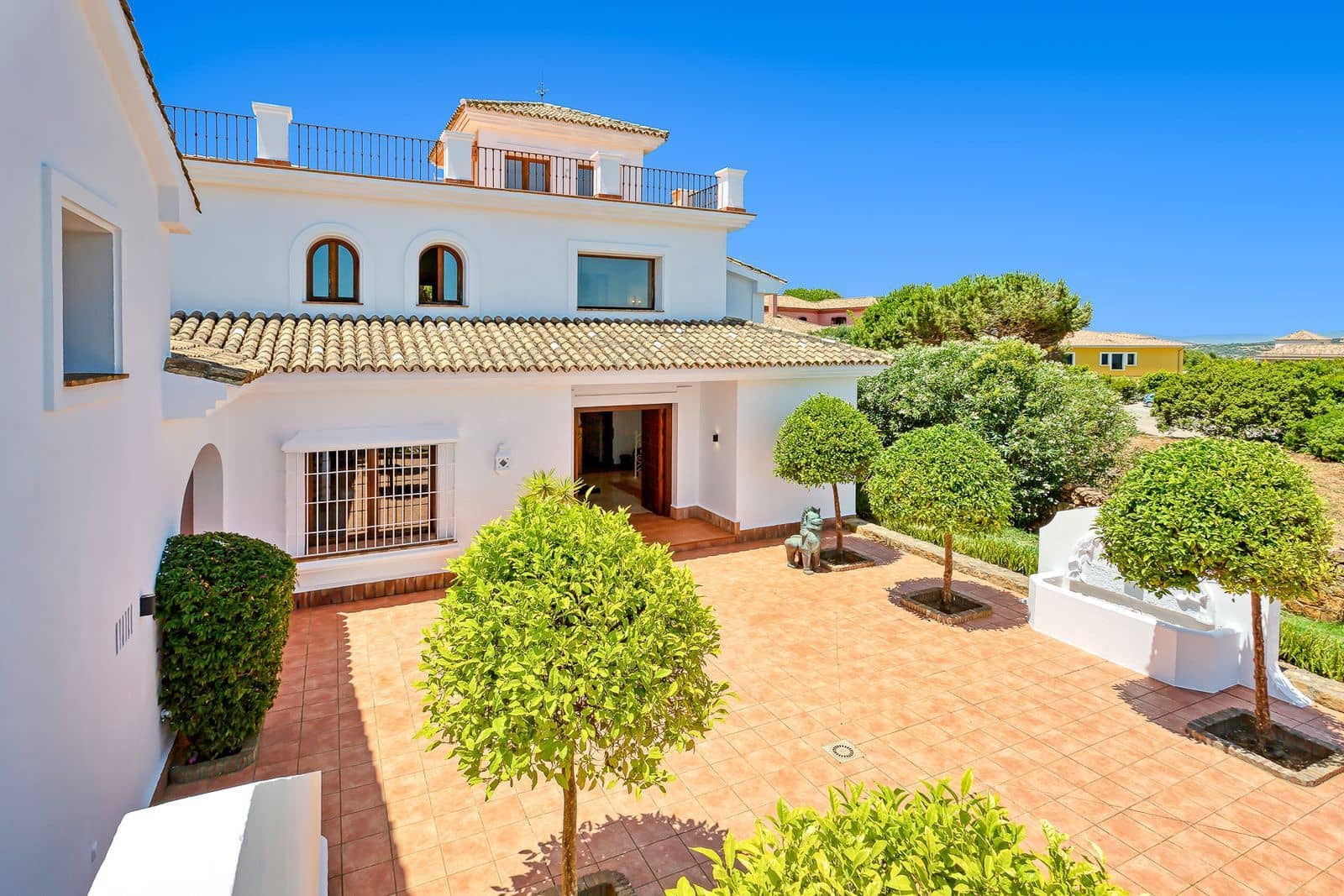 5 soveværelse Villa til salg i Sotogrande med swimmingpool garage - € 2.250.000 (Ref: 8810976)