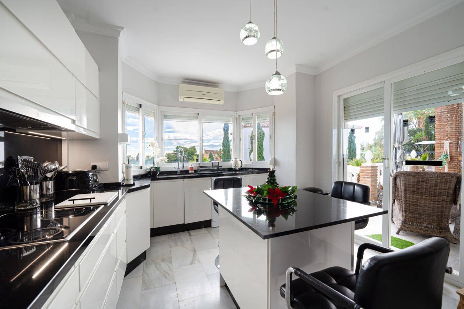 3 soveværelse Villa til salg i Campo Mijas med swimmingpool garage - € 985.000 (Ref: 8810996)