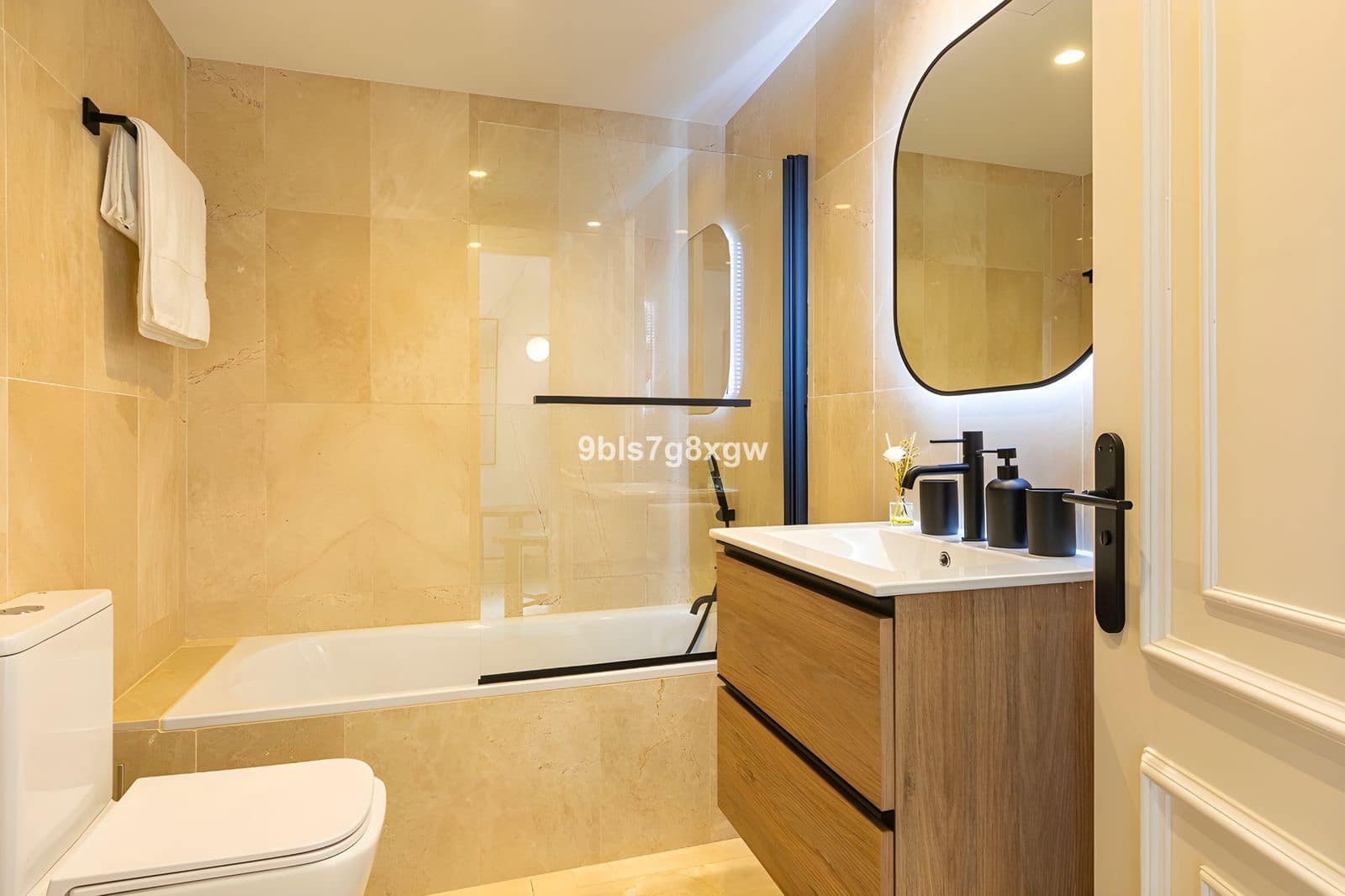 2 chambre Maison de Ville à vendre à Benahavis avec piscine garage - 499 000 € (Ref: 8811025)