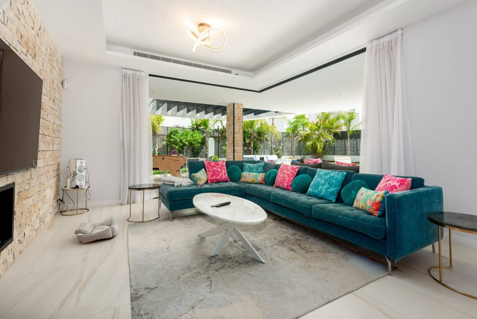 5 soverom Villa til salgs i Nueva Andalucia med svømmebasseng garasje - € 1 999 950 (Ref: 8820833)