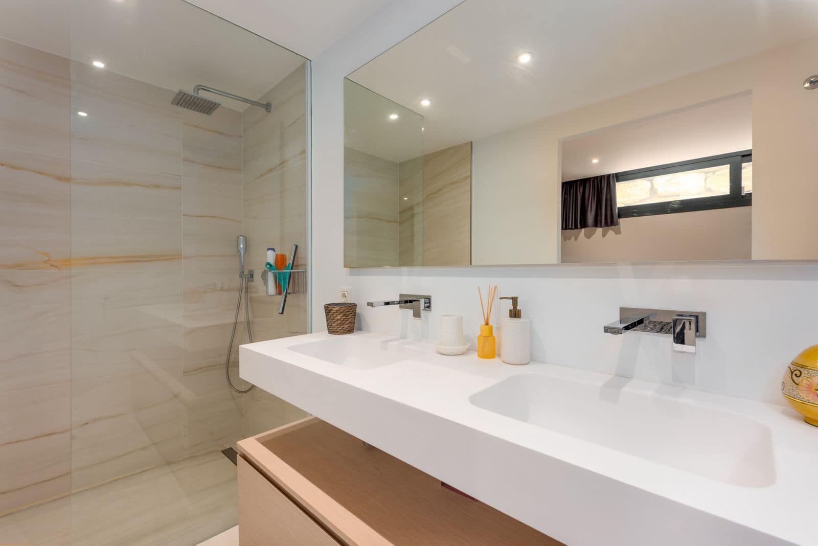 5 soverom Villa til salgs i Nueva Andalucia med svømmebasseng garasje - € 1 999 950 (Ref: 8820833)