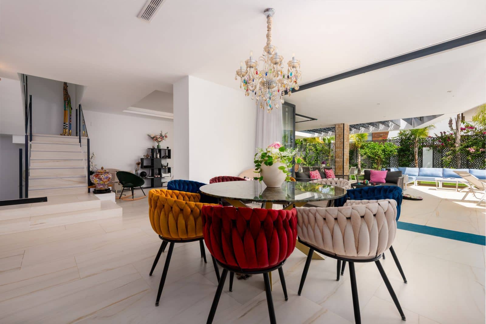 5 soverom Villa til salgs i Nueva Andalucia med svømmebasseng garasje - € 1 999 950 (Ref: 8820833)