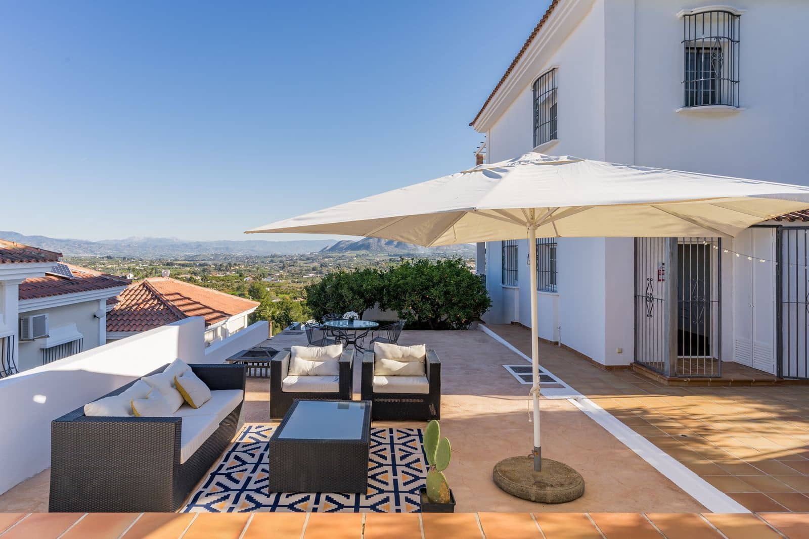 4 soveværelse Villa til salg i Alhaurin el Grande med swimmingpool garage - € 649.000 (Ref: 8826639)