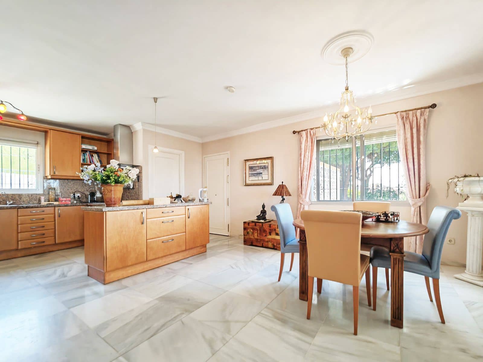 7 soveværelse Villa til salg i Elviria med swimmingpool garage - € 1.300.000 (Ref: 8830283)