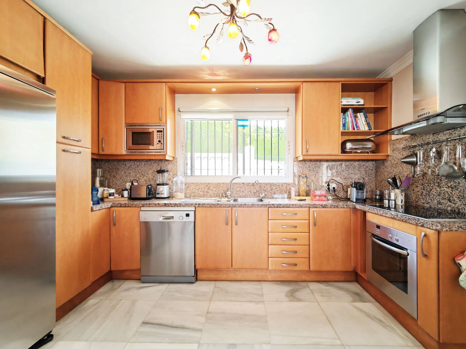 7 soveværelse Villa til salg i Elviria med swimmingpool garage - € 1.300.000 (Ref: 8830283)