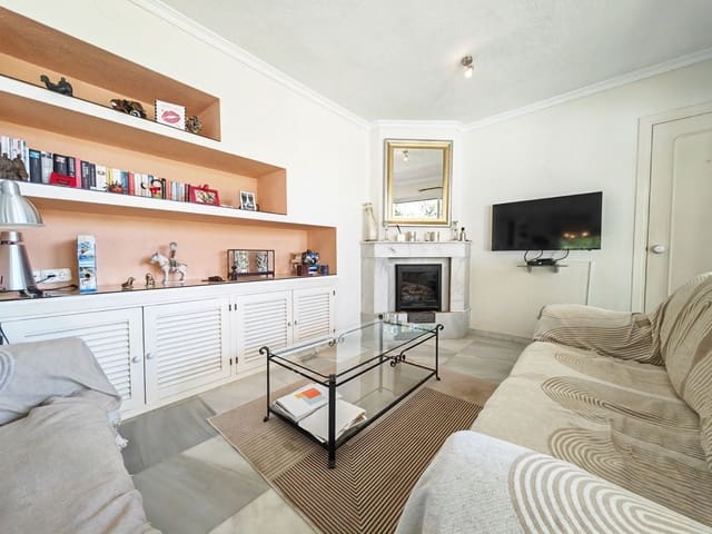 7 soveværelse Villa til salg i Elviria, Marbella med swimmingpool garage - € 1.300.000 (Ref: 8830283)