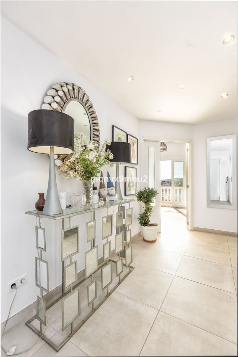 5 soveværelse Villa til salg i Puerto de la Torre med swimmingpool garage - € 1.495.000 (Ref: 8837114)