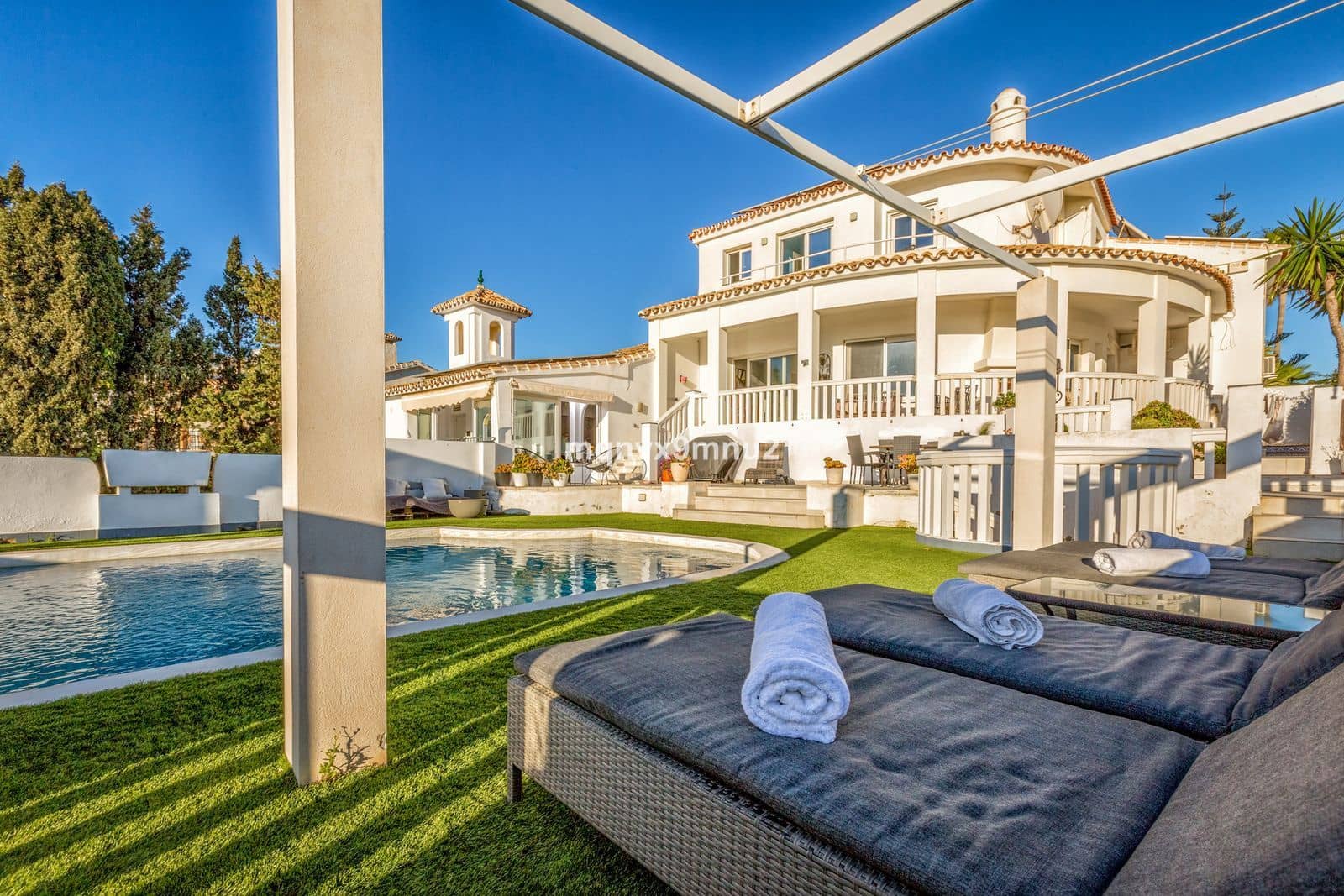 5 soveværelse Villa til salg i Puerto de la Torre med swimmingpool garage - € 1.495.000 (Ref: 8837114)