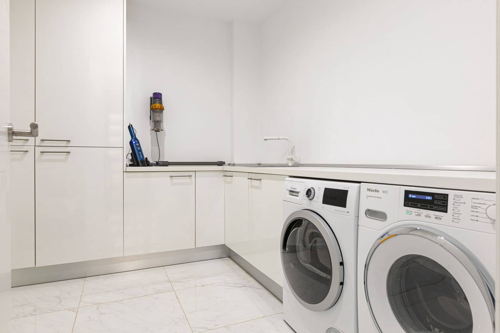 4 slaapkamer Villa te koop in Benahavis met zwembad garage - € 5.250.000 (Ref: 8840313)