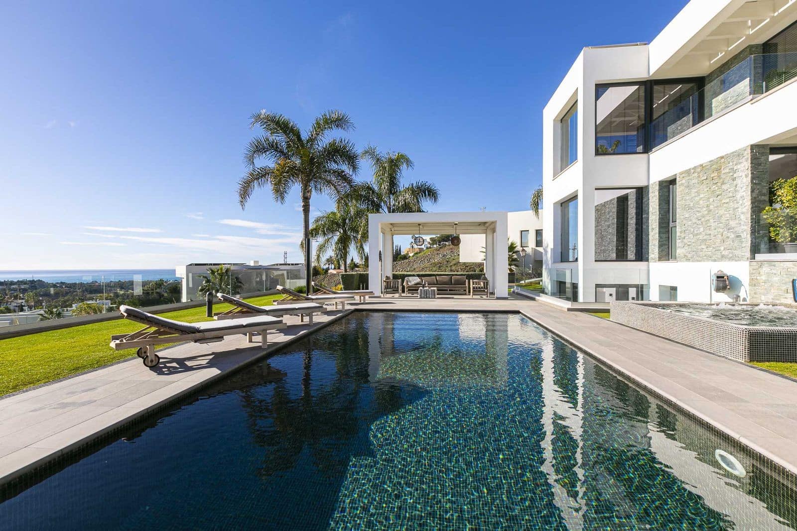 4 slaapkamer Villa te koop in Benahavis met zwembad garage - € 5.250.000 (Ref: 8840313)