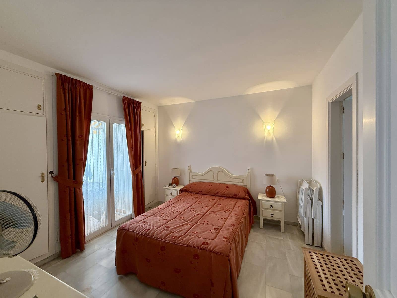 2 soverom Leilighet til salgs i Calahonda med svømmebasseng garasje - € 310 000 (Ref: 8846670)