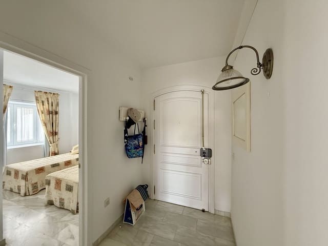 2 slaapkamer Appartement te koop in Calahonda, Mijas met zwembad garage - € 310.000 (Ref: 8846670)