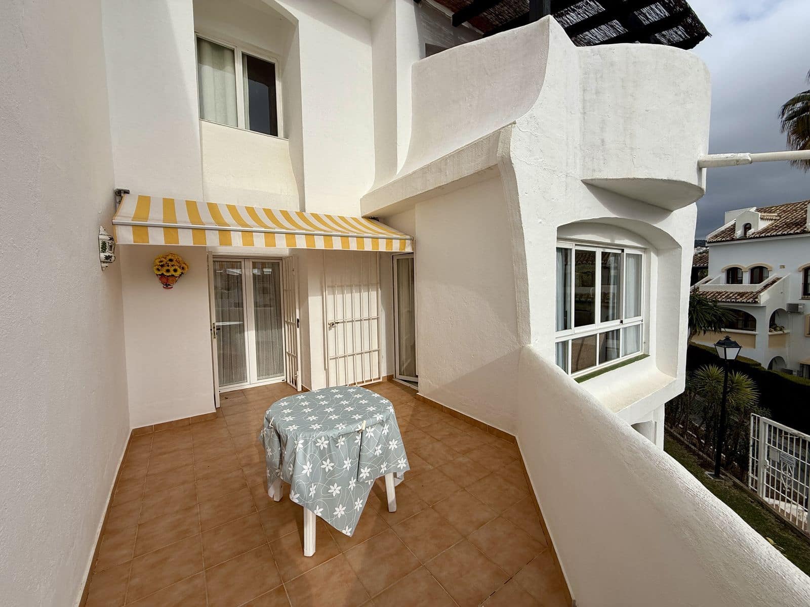 2 soverom Leilighet til salgs i Calahonda med svømmebasseng garasje - € 310 000 (Ref: 8846670)