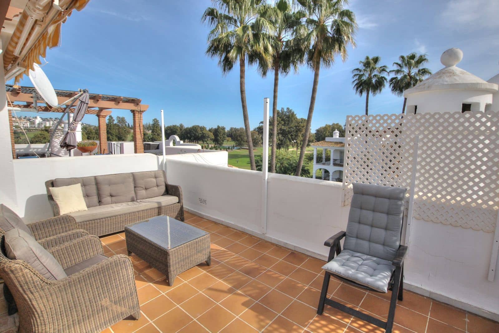 2 soveværelse Penthouse til salg i Mijas Golf med swimmingpool garage - € 325.000 (Ref: 8846697)